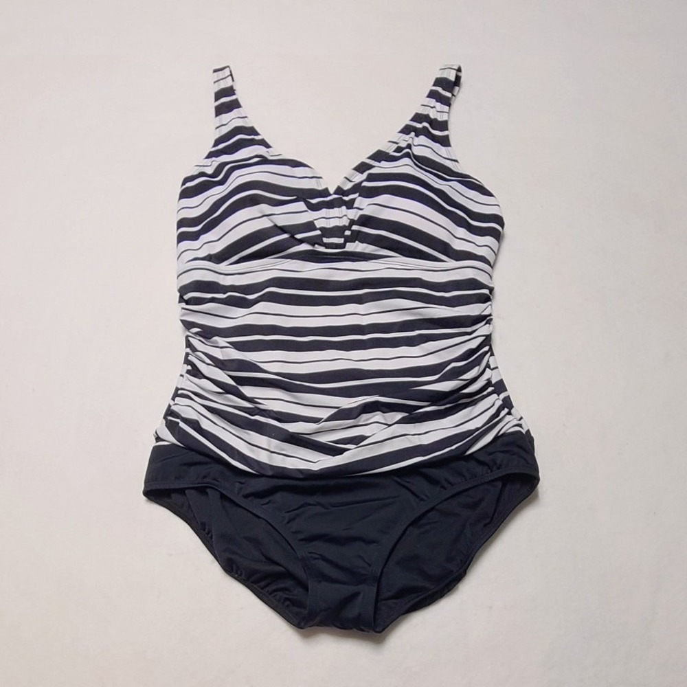 Swim Solutions Women's Black White Striped V-Neck Shirred One Piece Swimsuit 18